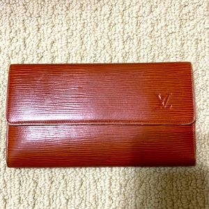 Louis Vuitton Epi Long Wallet